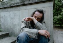 A Poor Man’s Heartfelt Question to Buddha: ‘Why Am I Poor?’