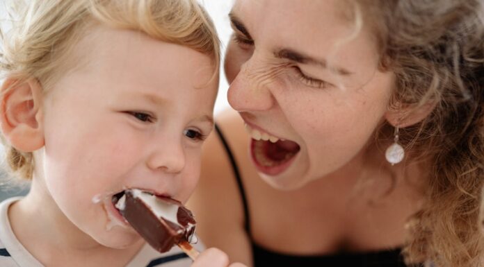 Mom’s Funny Mistake in Son’s School Photos Earns Her ‘Mom-Fail of the Year’