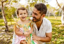 11 Dads Who Make Parenting Look Super Cool