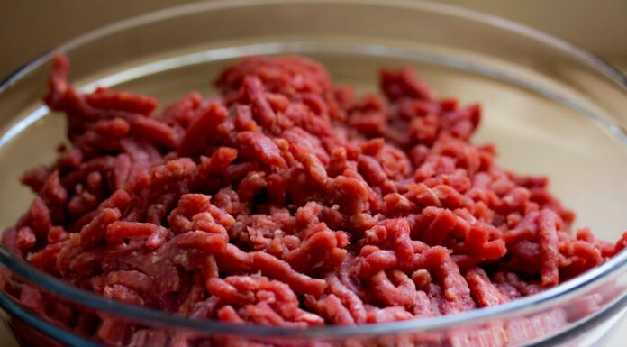 Should You Rinse Ground Beef? Here’s the Juicy Truth