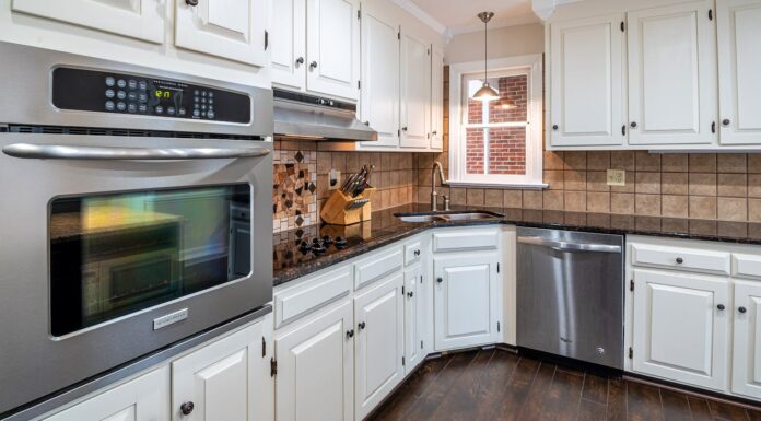 The Shocking Truth About Exploding Oven Doors (And How to Keep Yours Safe!)