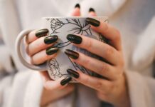 Struggling with Nail Fungus? Try This Natural Garlic Hack