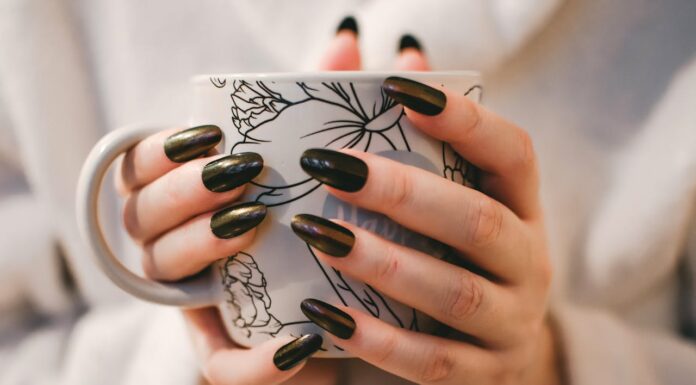 Struggling with Nail Fungus? Try This Natural Garlic Hack