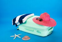 Ribbons on Luggage? A Baggage Handler’s Surprising Warning