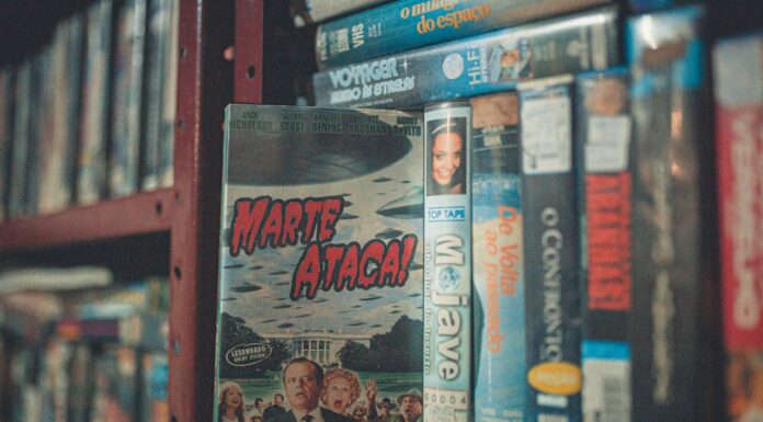 Step Back to the ’80s: This Photo Is More Than It Seems