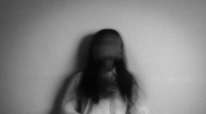 12-Year-Old Too Scared to Sleep Alone After Neighbor’s Body Went Unnoticed for 2 Years