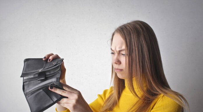 Kindness in Disguise: A $1,700 Surprise That Changed Everything