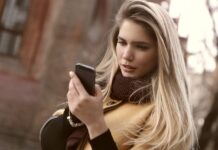 She Checked Her Husband’s Phone and Found a Twist She Never Expected