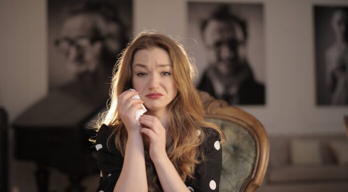 Heartbreak: Dad and Fiancée Snub Daughter After She Prepares for Their Wedding