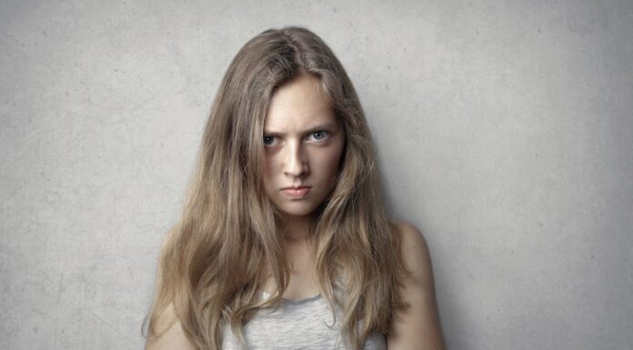 This Wife’s Under-the-Bed Plot Will Leave You in Stitches