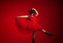 The Woman Behind the Go-Go Boots: Nancy Sinatra’s Iconic Story