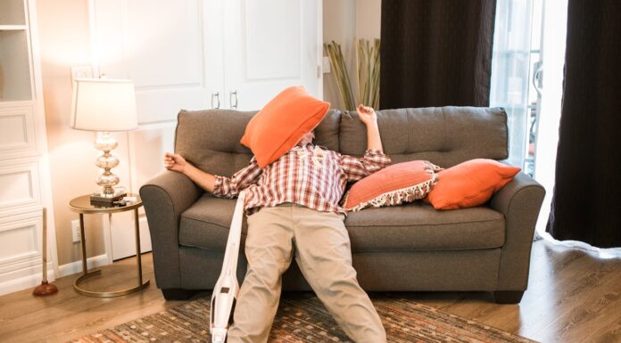 Man Sleeps on Couch Because His Wife Refuses to Shower After Work—Who’s in the Wrong?