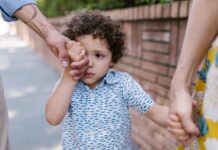 5-Year-Old Risks It All to Save Mom After Tragic Seizure