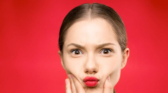 This Model’s Cheek Transformation Will Leave You Speechless