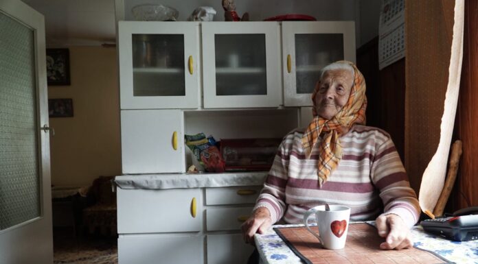 Grandma’s Epic Lesson After Hearing Her Granddaughter’s Husband Cheated Is Pure Gold