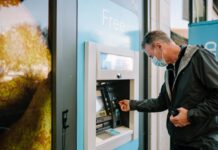 Man Finds $500 in an ATM—His Next Move Is Truly Unbelievable!