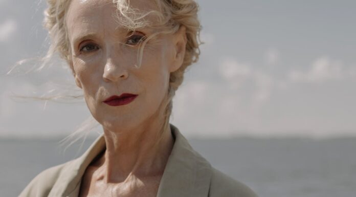 Divorce Didn’t Break Her, It Made Her Shine – Watch Her Unbelievable Makeover