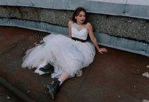 When Two Guests Steal the Spotlight, the Bride’s Joy Turns to Tears