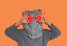 Man Tries to Rob Nail Salon, Ends Up Getting Publicly Humiliated