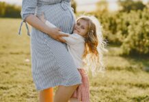 Pregnant… Twice?! Mom Stunned After Conceiving Twins Weeks Apart