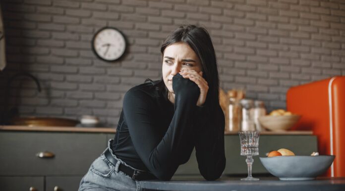 Customer Changes Mind About $100 Tip—Server Loses Job. What’s Your Take?