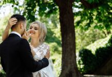 Forget the Best Man and Maid of Honor—This Couple Did Something Way Better