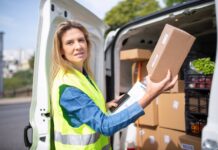 Delivery Driver Calls Out Frequent Shoppers for Not Doing This—Do You Agree?