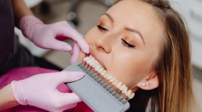 Twitch Streamer’s Fall Leaves Fans Shocked and Teeth Shattered