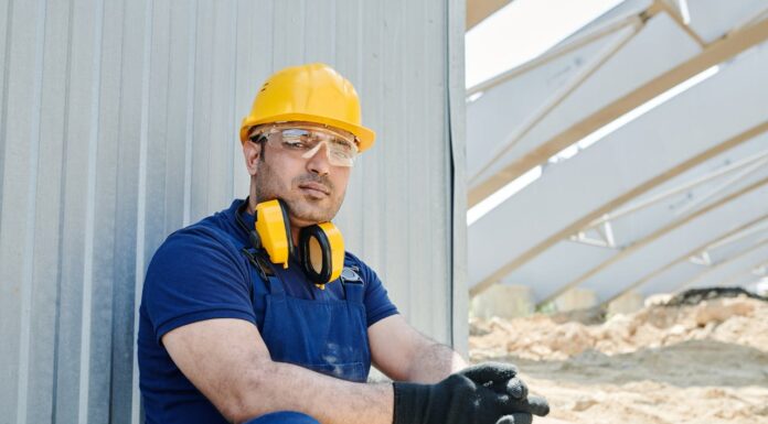 What This Builder Did for a Struggling Pensioner Will Restore Your Faith in Humanity