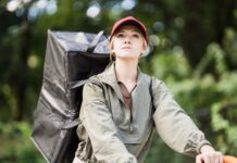 Caught on Camera: Delivery Driver Argues Over Tip, Refuses to Drop Off Order