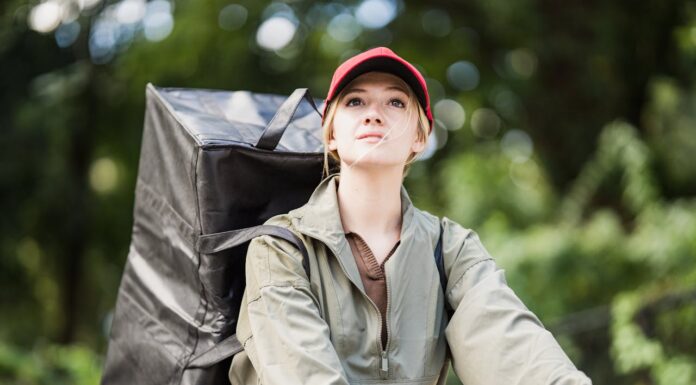 Caught on Camera: Delivery Driver Argues Over Tip, Refuses to Drop Off Order