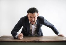 Should You Recline Your Airplane Seat? One Passenger’s Decision Sparks Outrage