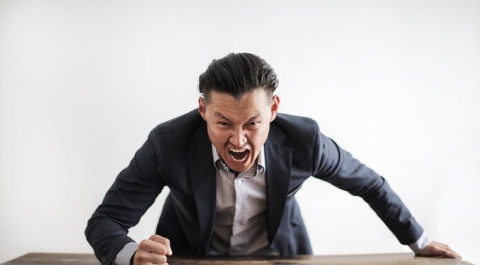 Should You Recline Your Airplane Seat? One Passenger’s Decision Sparks Outrage