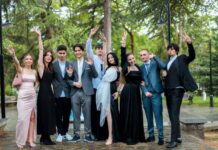 Ditched by Friends, This Teen Found Hope in the Most Unexpected Way