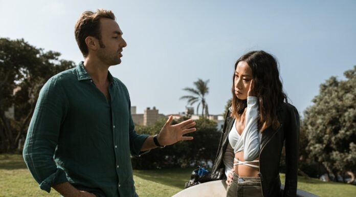 Should Women Still Take Their Husband’s Last Name? One Couple’s Heated Debate Goes Viral!