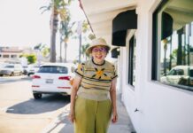 When an Elderly Woman Couldn’t Afford Gas, This Cop Stepped Up