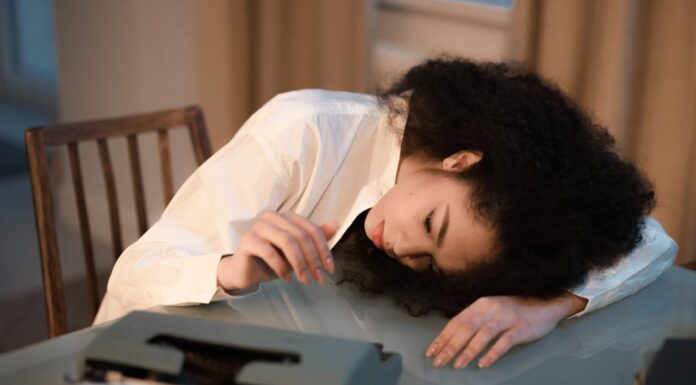 She Wants a Job That Works Around Her Lateness—The Internet Responds