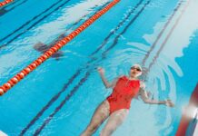 Why You Shouldn’t Wrap Your Kid in a Towel After Swimming