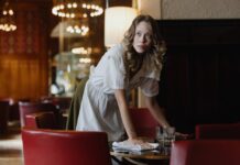 Waitress Gets $4,400 Tip—Then Gets Fired Over It!