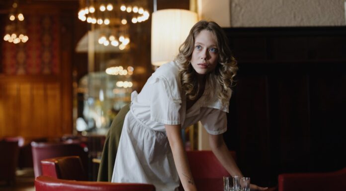 Waitress Gets $4,400 Tip—Then Gets Fired Over It!