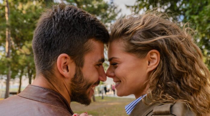 She Saw His YouTube Video, Left a Comment—And Ended Up as His Wife